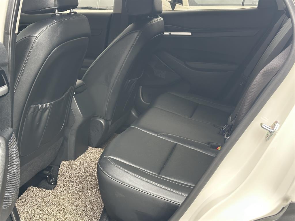 KIA Seltos - Vista 7