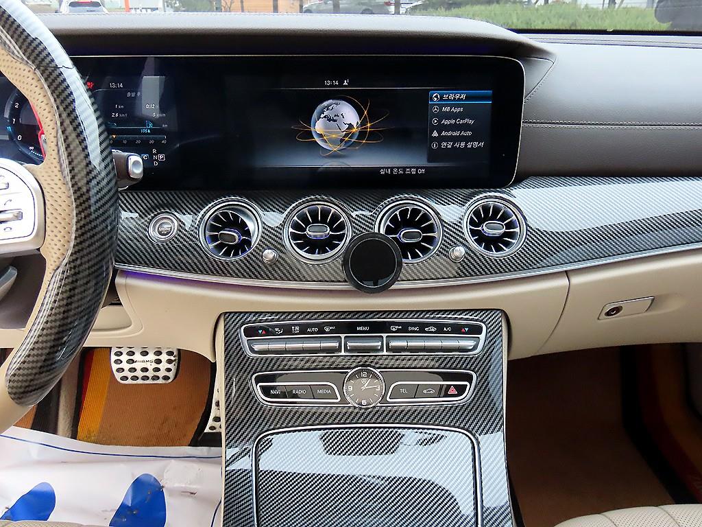 Mercedes Benz E class - Vista 10