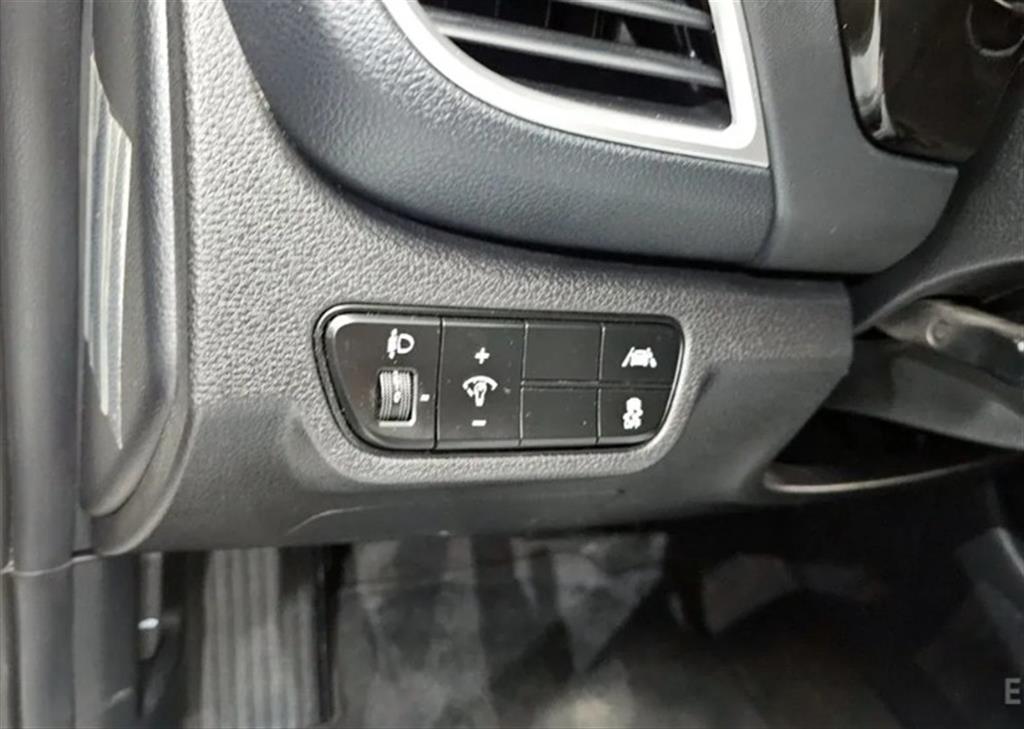 KIA Seltos 2022 Blanco - Importación desde Corea - HF Imports Iquique - Foto 17