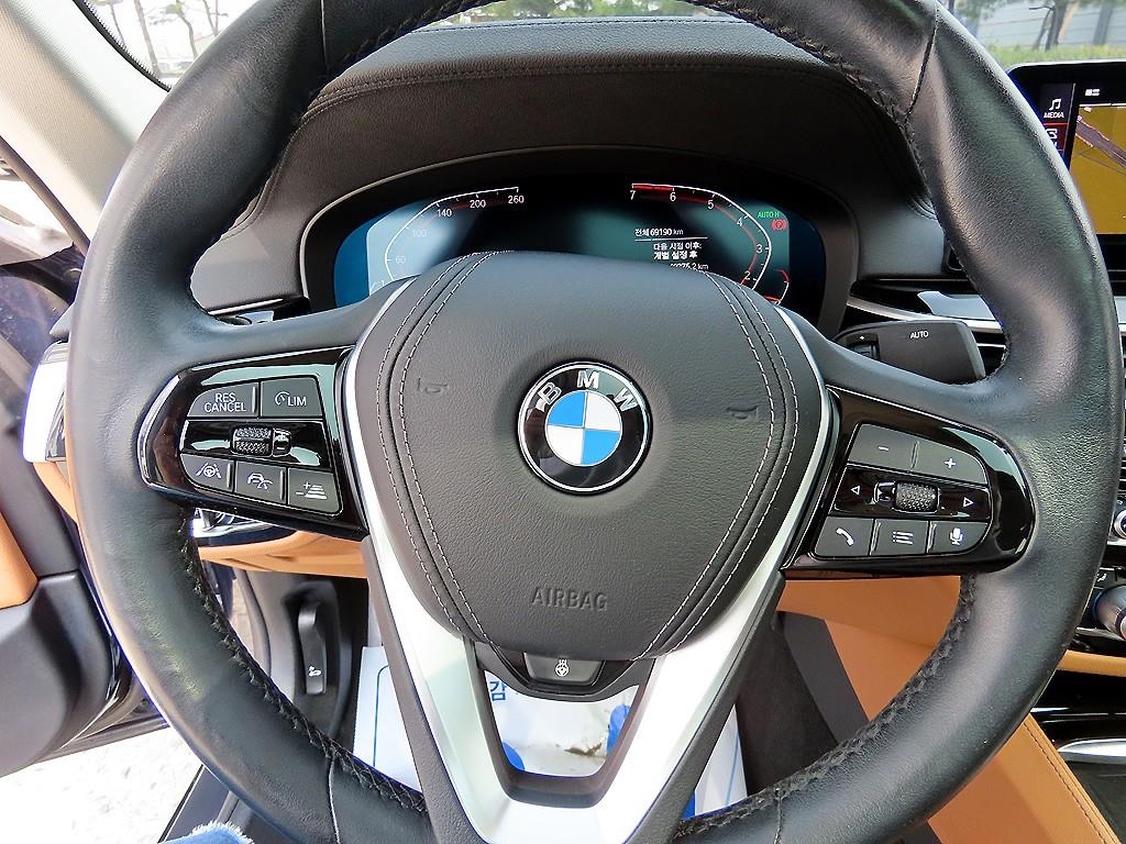 BMW 5 Series - Vista 8