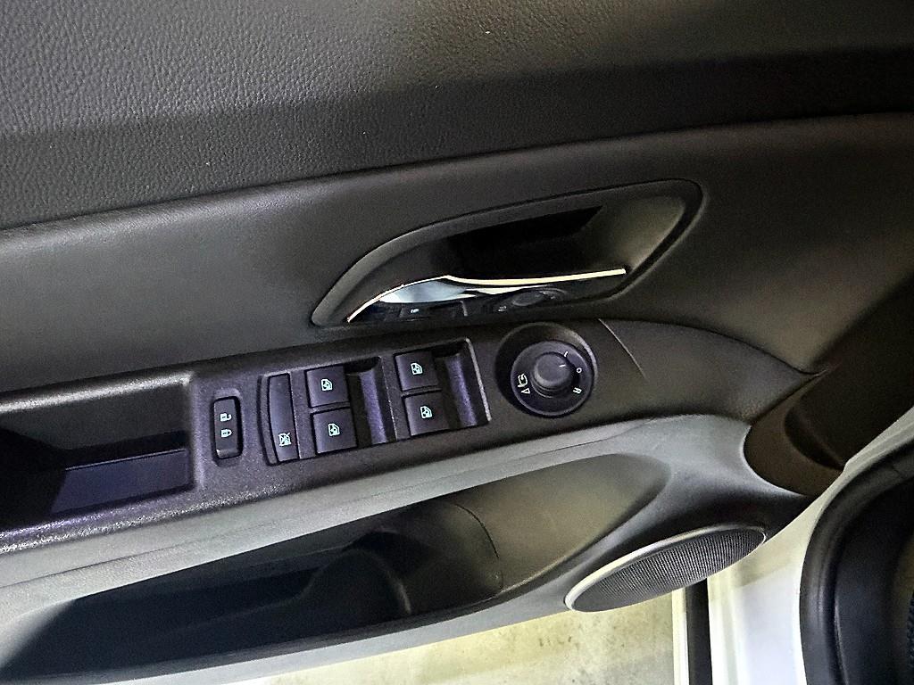 Chevrolet Cruise 2016 Blanco - Importación desde Corea - HF Imports Iquique - Foto 13