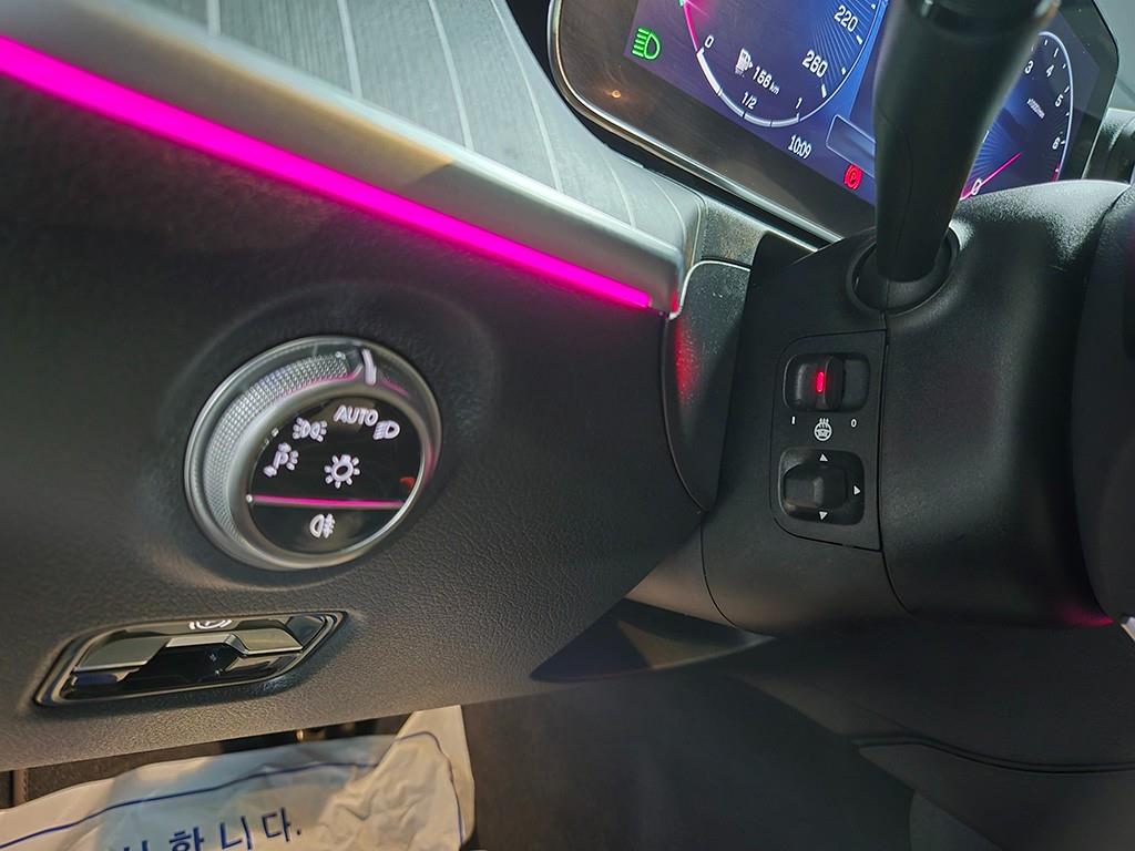 Mercedes Benz C Class 2022 Negro - Importación desde Corea - HF Imports Iquique - Foto 13