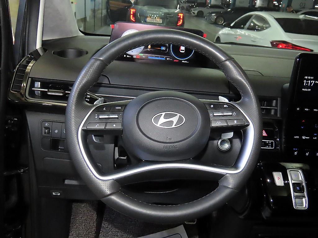 HYUNDAI Staria - Vista 8