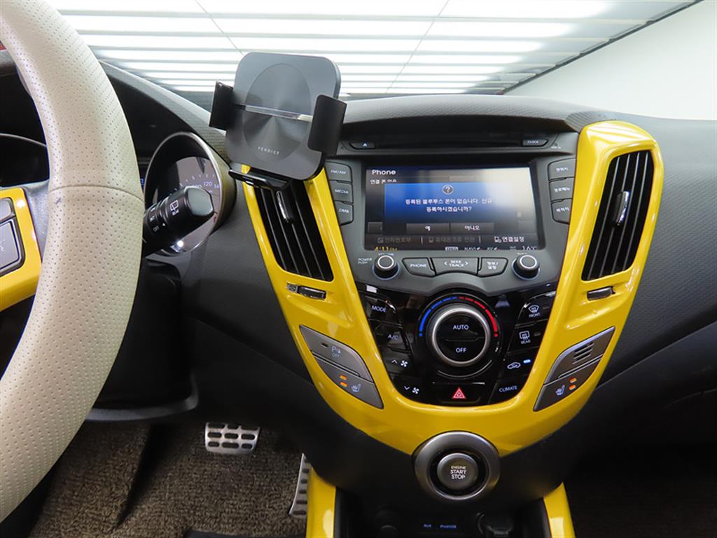 HYUNDAI Veloster - Vista 12