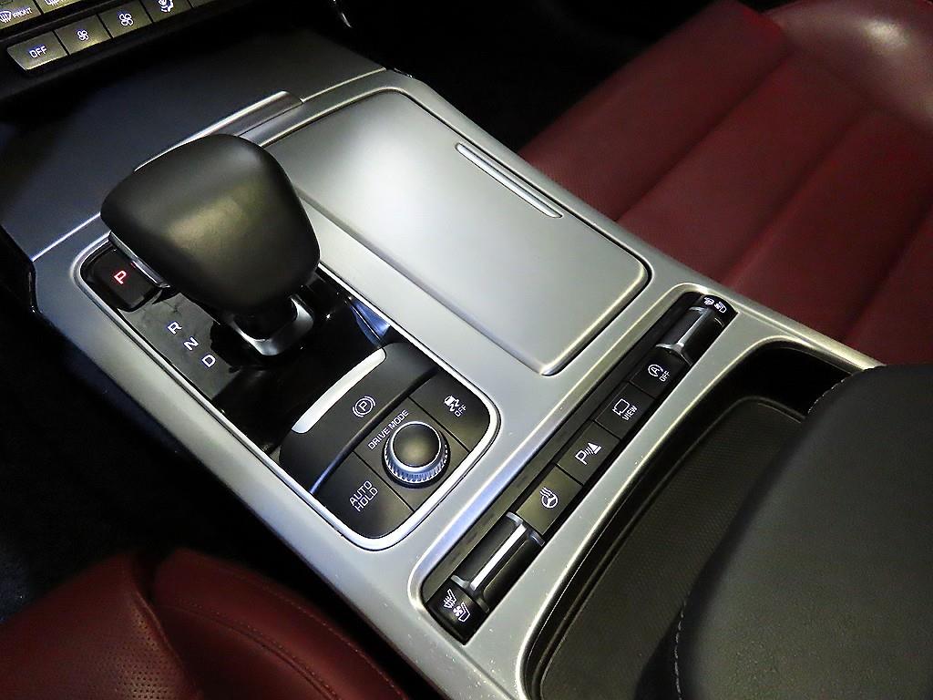 KIA Stinger - Vista 12