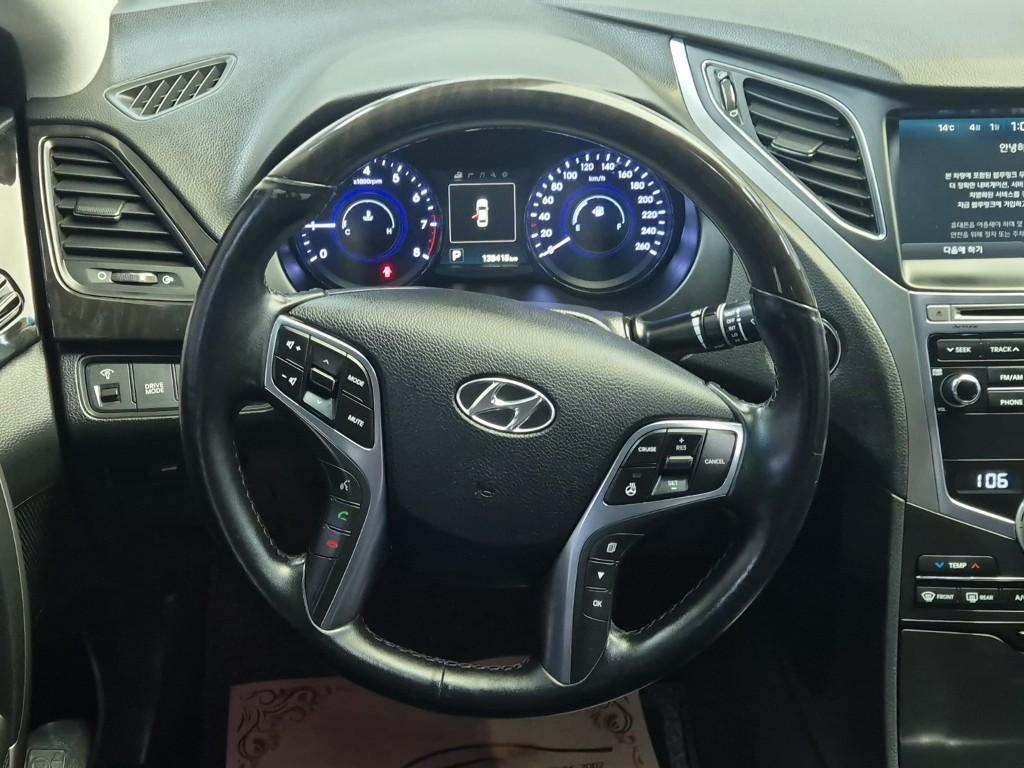 HYUNDAI Grandeur - Vista 9