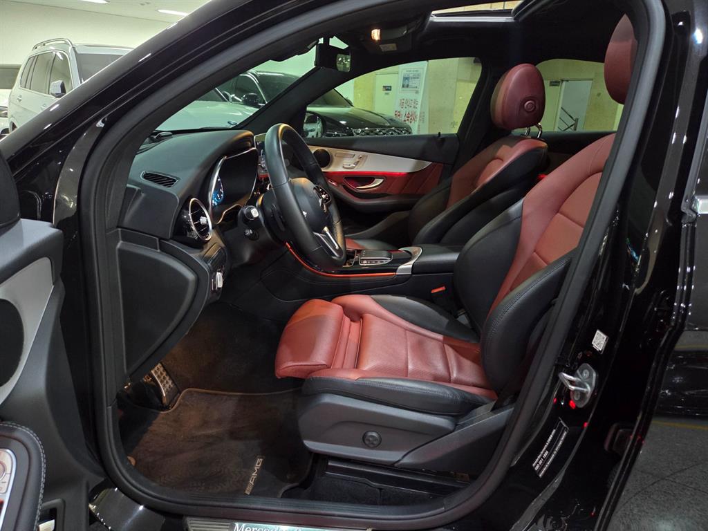 Mercedes Benz GLC Class - Vista 6