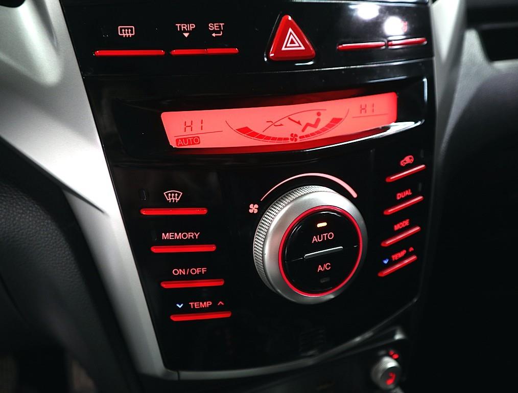 Ssangyong Tivoli 2016 Azul - Importación desde Corea - HF Imports Iquique - Foto 14