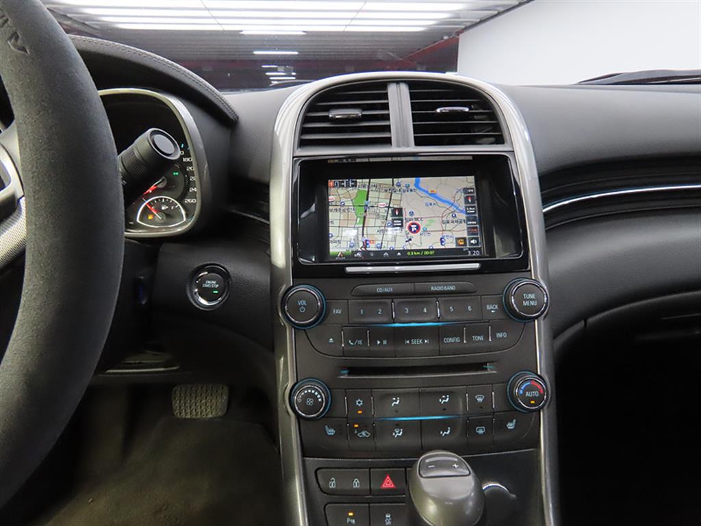 Chevrolet Malibu - Vista 10