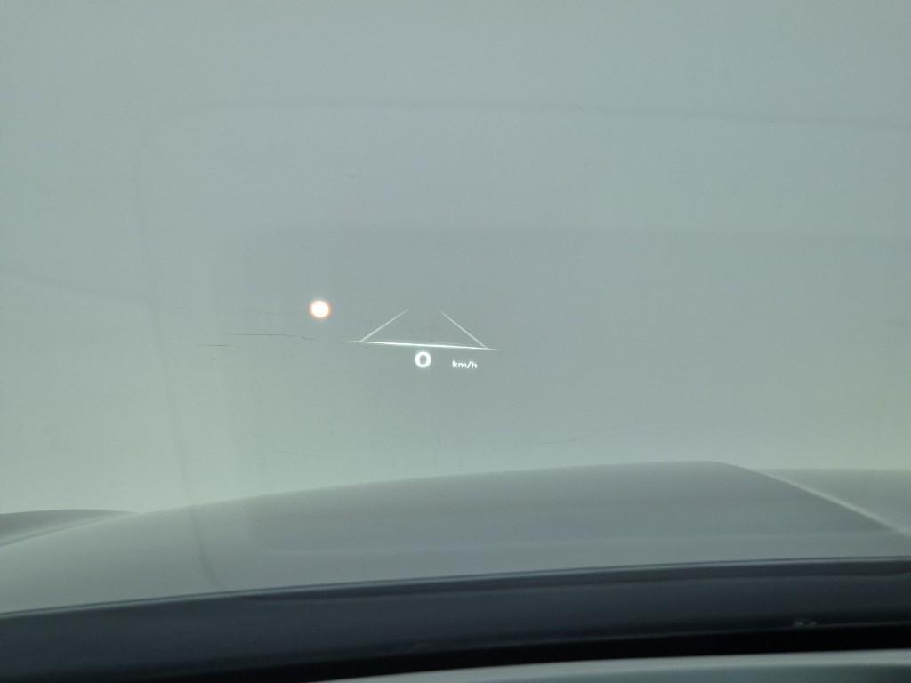 Genesis G80 2025 Negro - Importación desde Corea - HF Imports Iquique - Foto 15