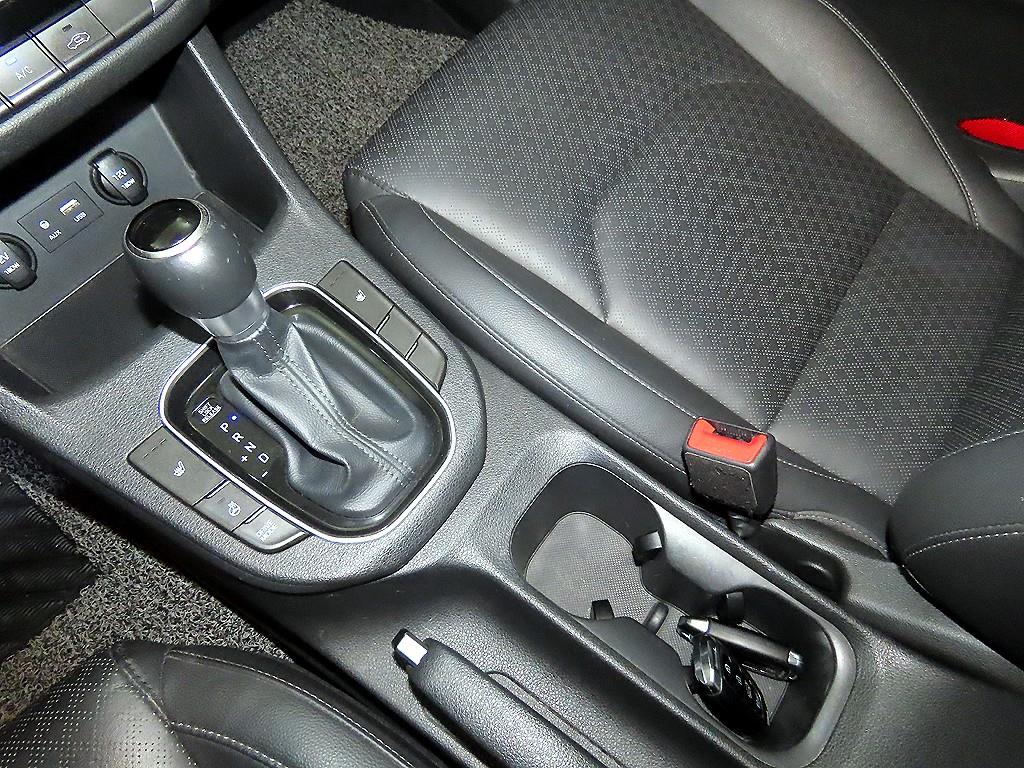 HYUNDAI i30 - Vista 12