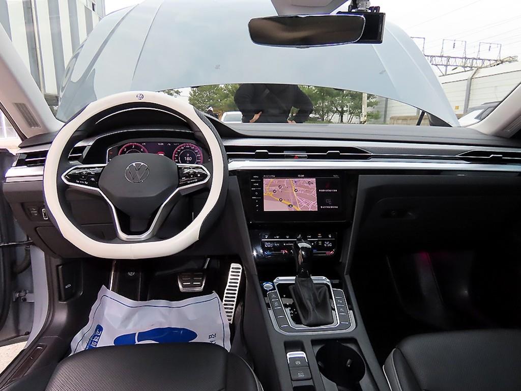 Volkswagen Arteon - Vista 7