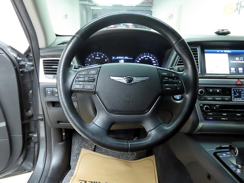 Genesis G80 - Vista 8