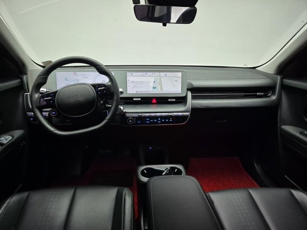 HYUNDAI Ioniq 5 - Vista 8