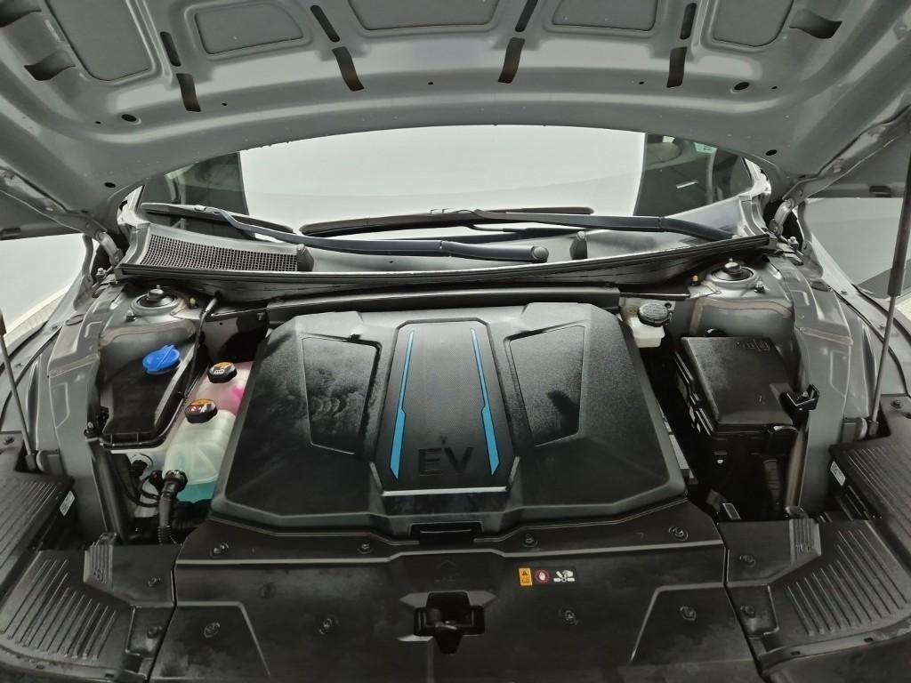 HYUNDAI Ioniq 5 - Vista 5