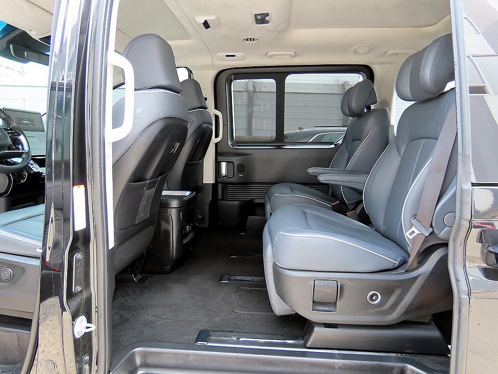 HYUNDAI Staria - Vista 6