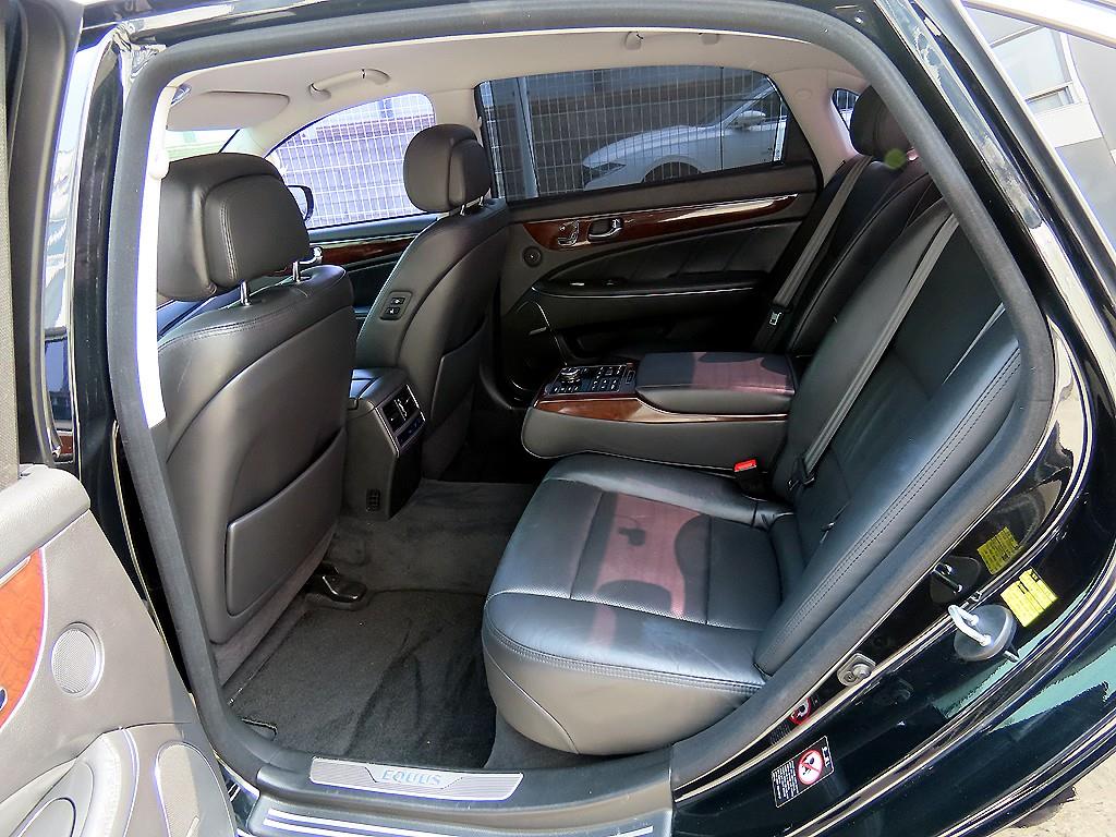 HYUNDAI Equus - Vista 6