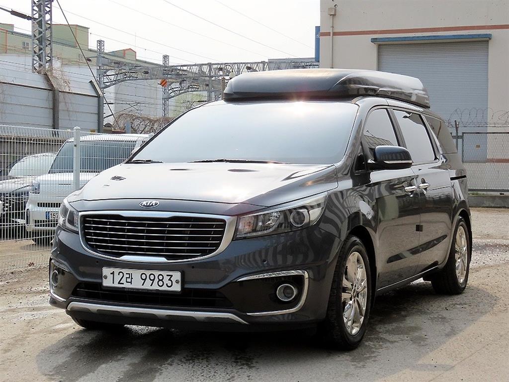 KIA Carnival - Vista 2