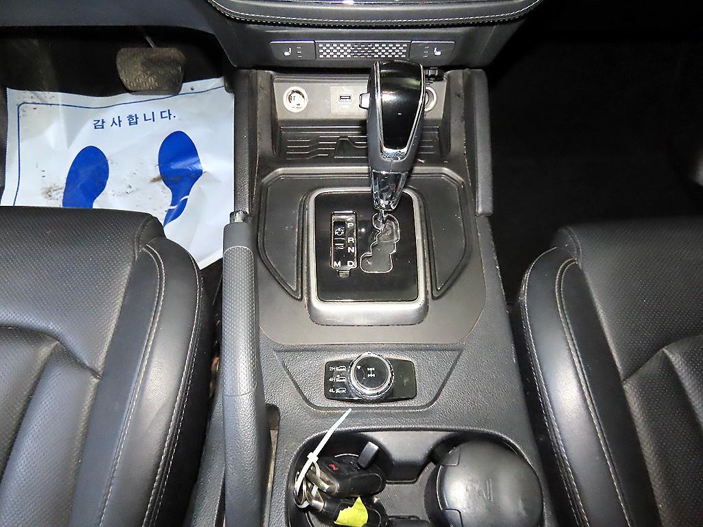 Ssangyong Rexton - Vista 12