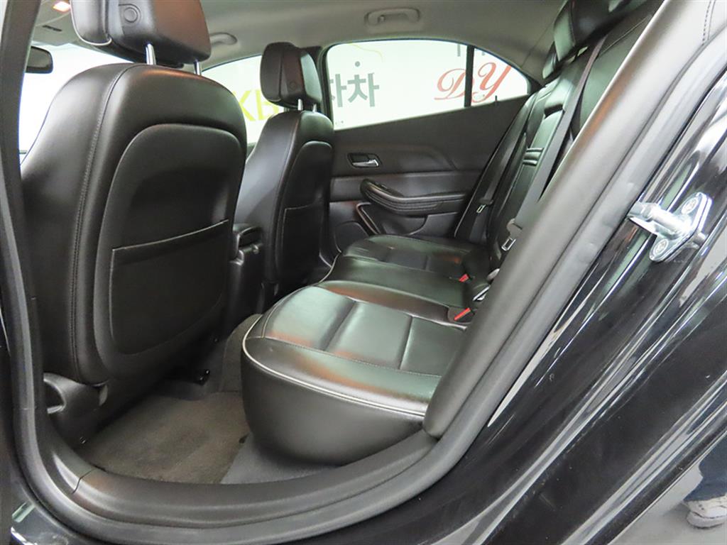 Chevrolet Malibu - Vista 6