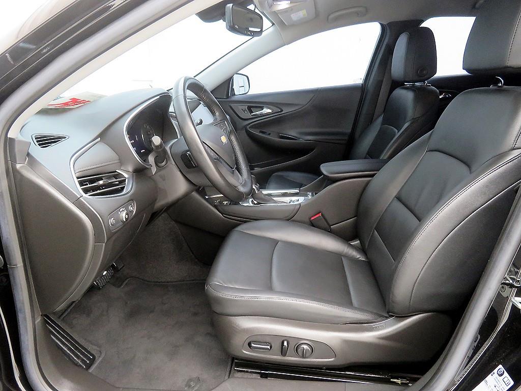 Chevrolet Malibu - Vista 5