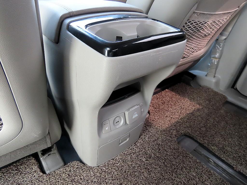 KIA Carnival 2015 Gris - Importación desde Corea - HF Imports Iquique - Foto 18