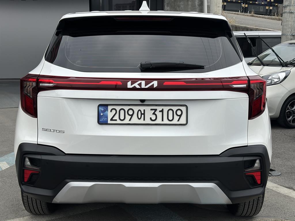 KIA Seltos - Vista 3