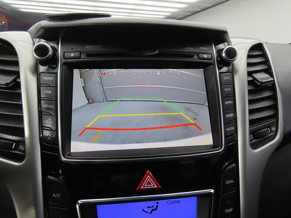 HYUNDAI i30 2015 Blanco - Importación desde Corea - HF Imports Iquique - Foto 13