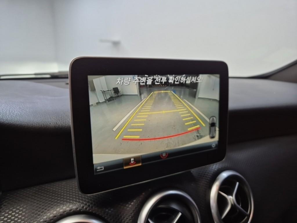 Mercedes Benz A Class 2017 Blanco - Importación desde Corea - HF Imports Iquique - Foto 14