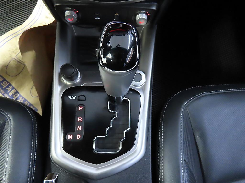 Ssangyong Tivoli - Vista 10