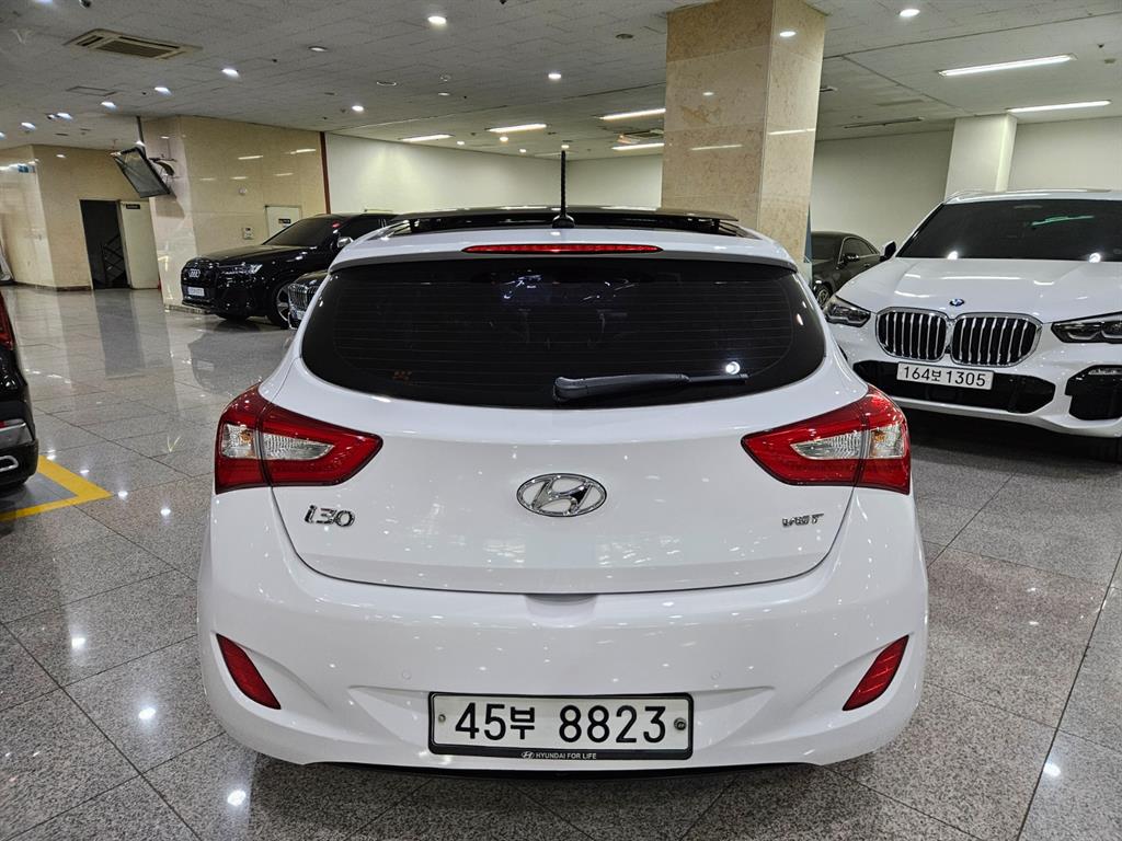 HYUNDAI i30 - Vista 4
