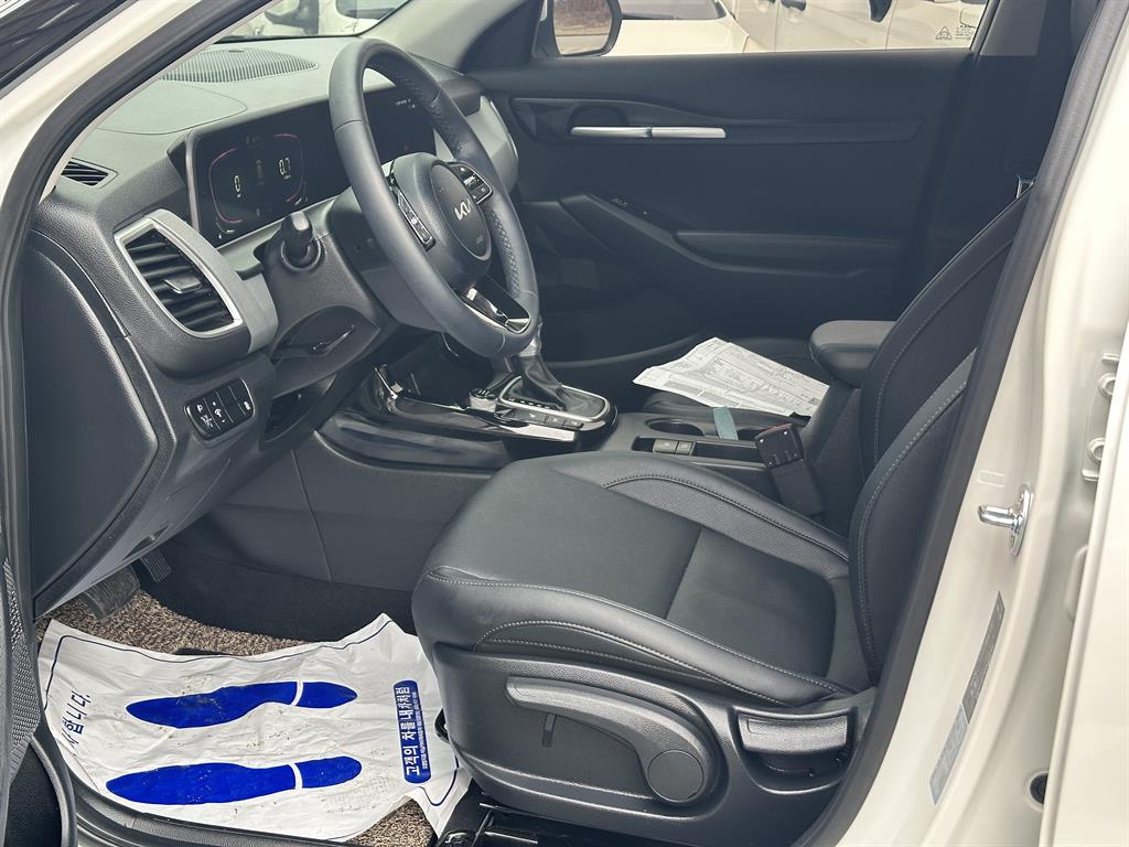 KIA Seltos - Vista 6