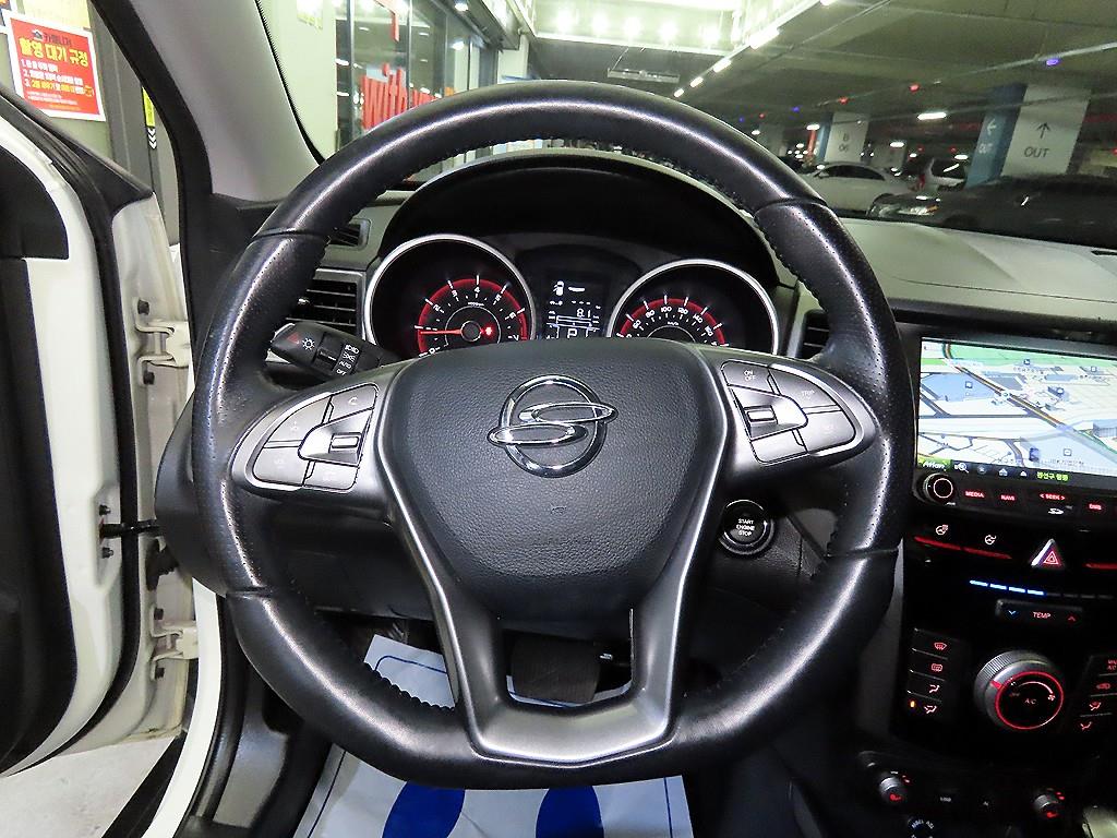 Ssangyong Tivoli - Vista 8