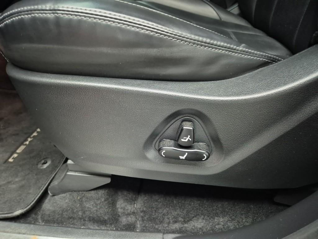 Ssangyong Rexton 2018 Negro - Importación desde Corea - HF Imports Iquique - Foto 17