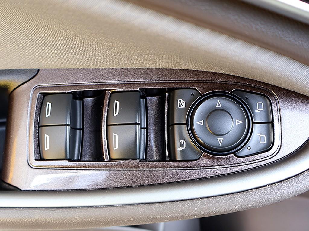 Chevrolet Malibu 2017 Gris - Importación desde Corea - HF Imports Iquique - Foto 11