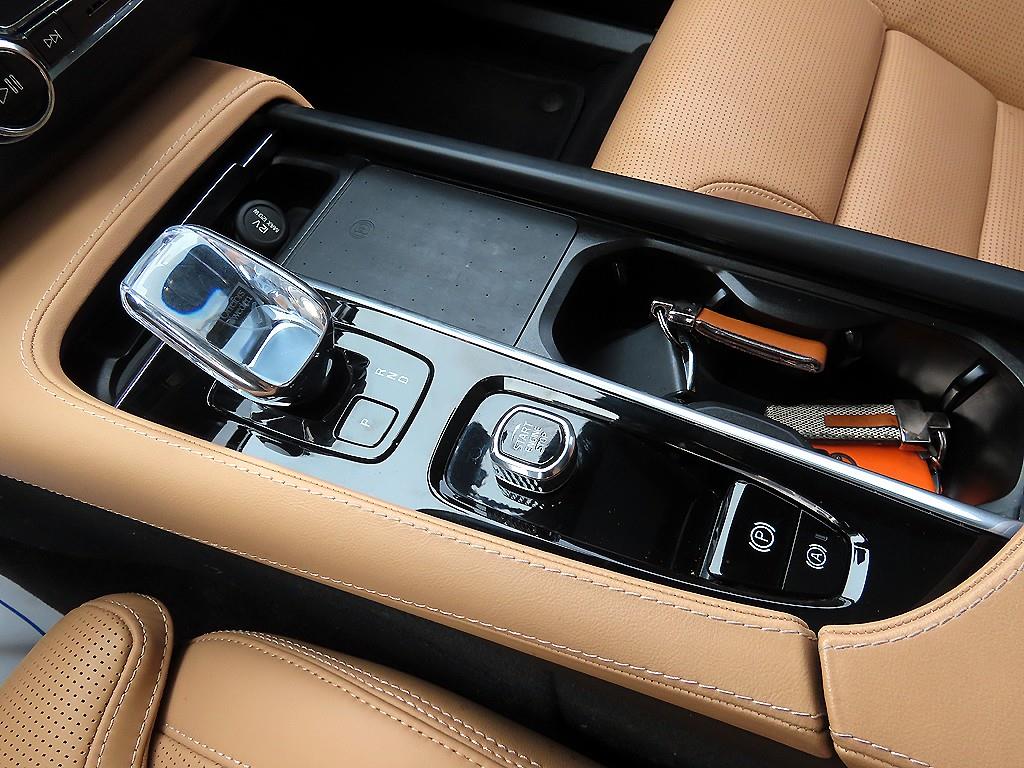 Volvo XC90 - Vista 11