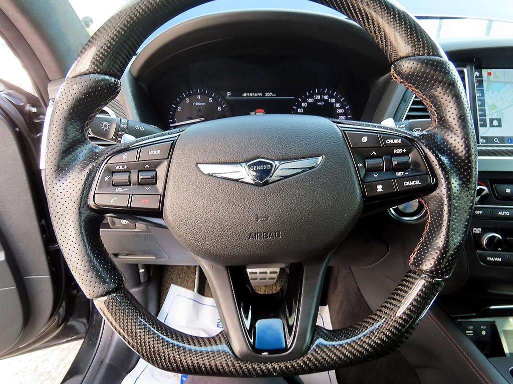 Genesis G80 - Vista 8