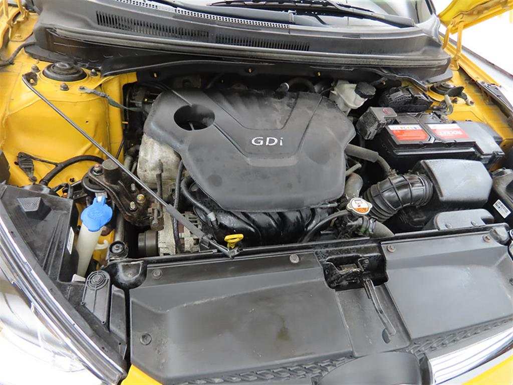 HYUNDAI Veloster 2013 Amarillo - Importación desde Corea - HF Imports Iquique - Foto 19