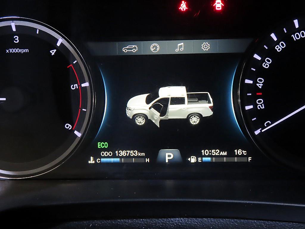 Ssangyong Rexton - Vista 9