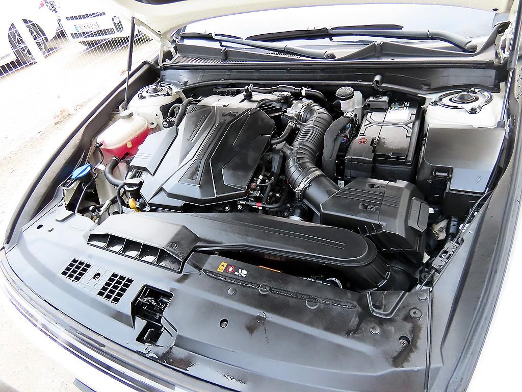 HYUNDAI Grandeur 2023 Blanco - Importación desde Corea - HF Imports Iquique - Foto 19