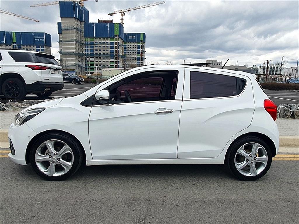Chevrolet Spark 2016 Blanco - Importación desde Corea - HF Imports Iquique - Foto 16