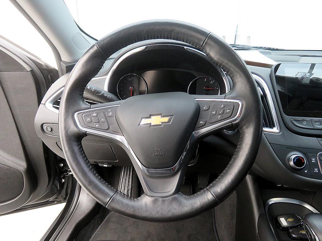 Chevrolet Malibu - Vista 11