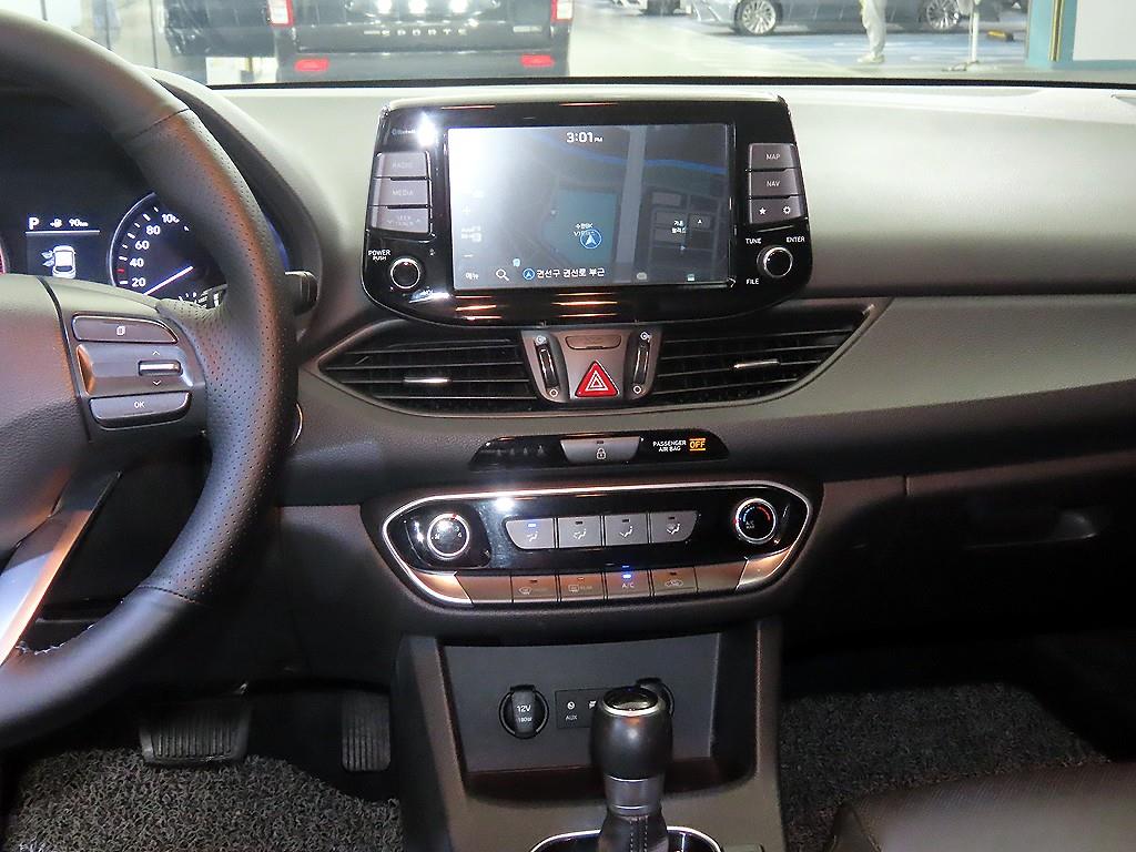 HYUNDAI i30 - Vista 11