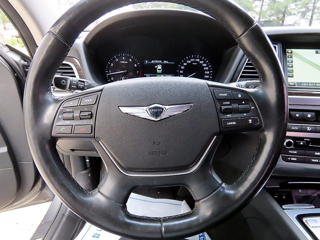 Genesis G80 - Vista 8