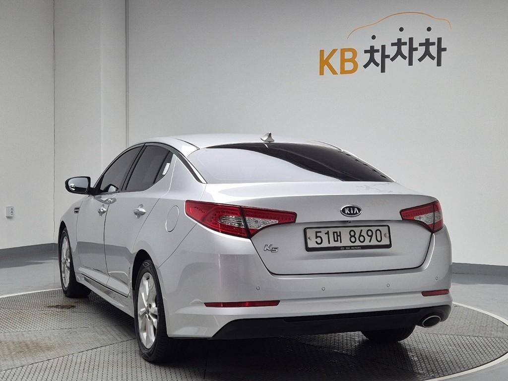 KIA K5 - Vista 3