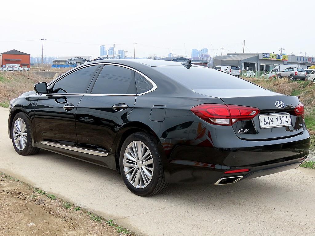 HYUNDAI Aslan - Vista 3