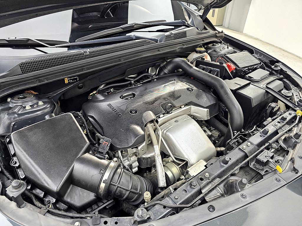 Chevrolet Malibu - Vista 6