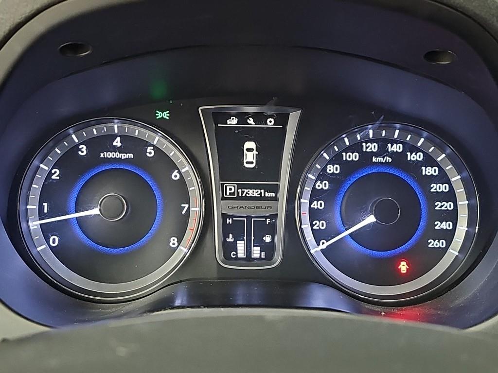 HYUNDAI Grandeur - Vista 8