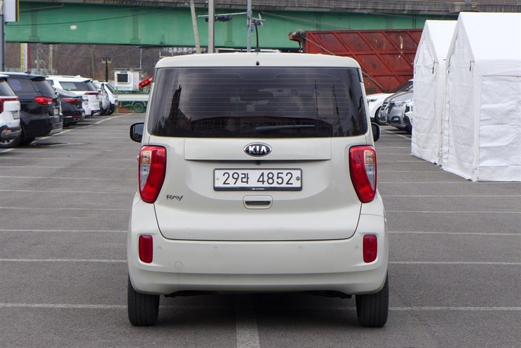 KIA Ray - Vista 5