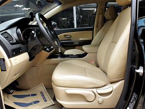 KIA Carnival - Vista 10